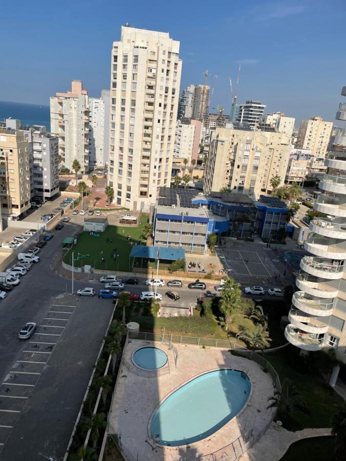 Isralux Apartments Bat Yam Luaran gambar