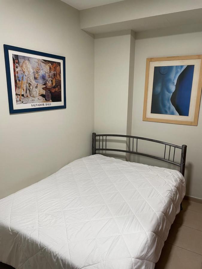 Isralux Apartments Bat Yam Luaran gambar